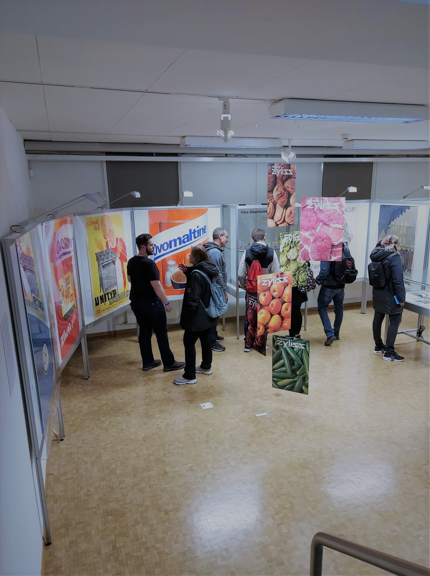 Ausstellung "Alles Reklame". Verschiedene Plakate.